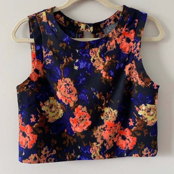 Patterned crop top - Picture 1 of 3